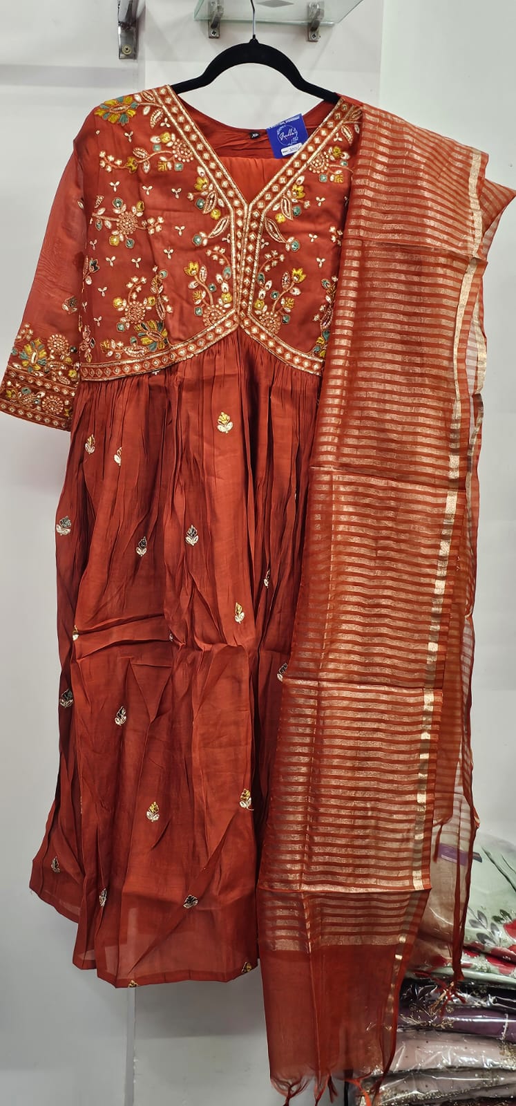 orange mulchanderi kurti set orange mulchanderi kurti set