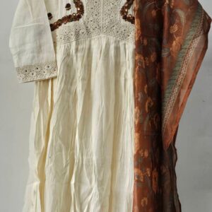 white cotton kurti set